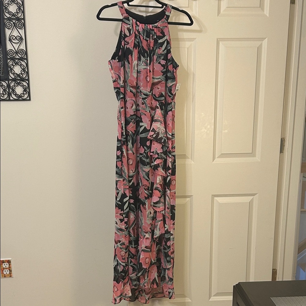 NWT Beautiful Floral Pink and Black Maxi Dress w/ Dramatic Front Ruffle - Picture 4 of 7